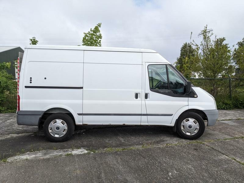 Ford Transit 350M VAN 140 DPF 4.27 - Kastenwagen: das Bild 3 Ford Transit 350M VAN 140 DPF 4.27 - Kastenwagen: das Bild 3