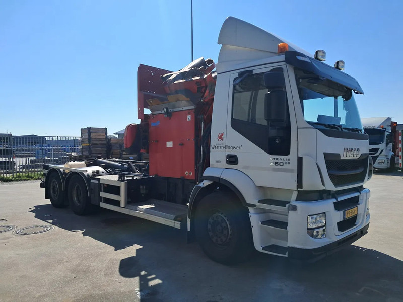 Iveco Stralis 360 E6 met Translift PLUS DUO TFS containersysteem - Müllwagen: das Bild 4 Iveco Stralis 360 E6 met Translift PLUS DUO TFS containersysteem - Müllwagen: das Bild 4