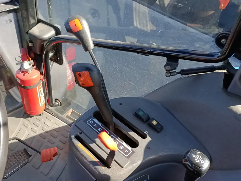 Traktor New Holland TS90 TS90: das Bild 18
