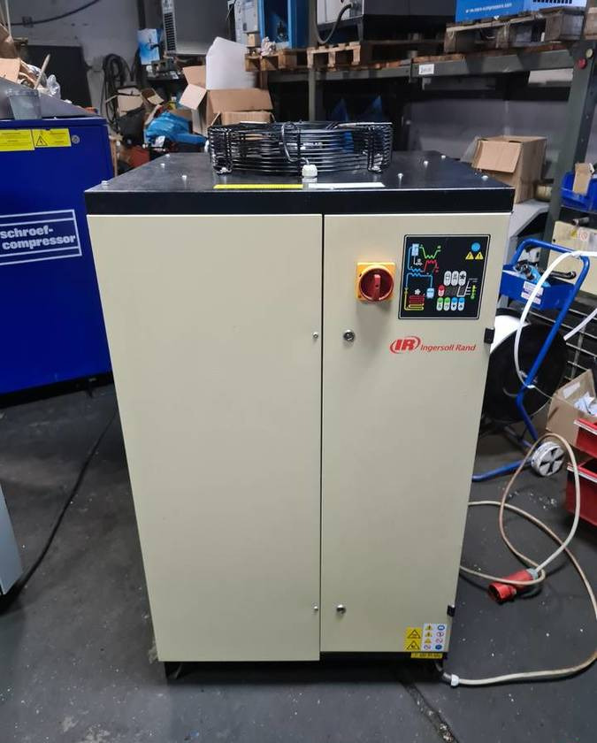 Osuszacz ziębniczy INGERSOLL RAND 13m3 - Lebensmittelmaschine: das Bild 2 Osuszacz ziębniczy INGERSOLL RAND 13m3 - Lebensmittelmaschine: das Bild 2