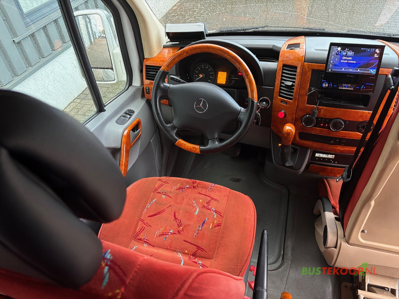 Kleinbus, Personentransporter Mercedes Sprinter 519 CDI: das Bild 17 Kleinbus, Personentransporter Mercedes Sprinter 519 CDI: das Bild 17