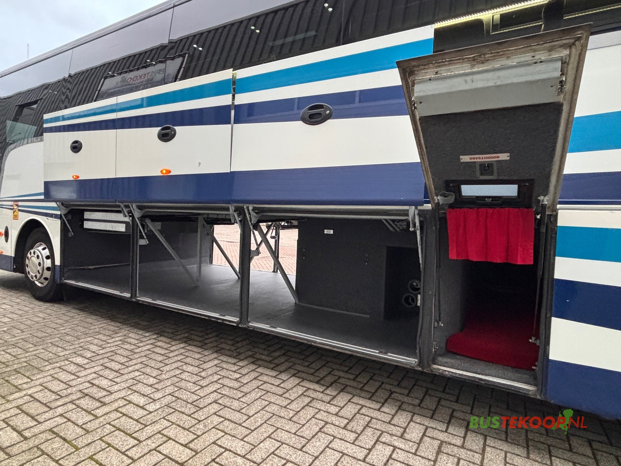 Reisebus Vanhool TX16 Alicron: das Bild 8 Reisebus Vanhool TX16 Alicron: das Bild 8