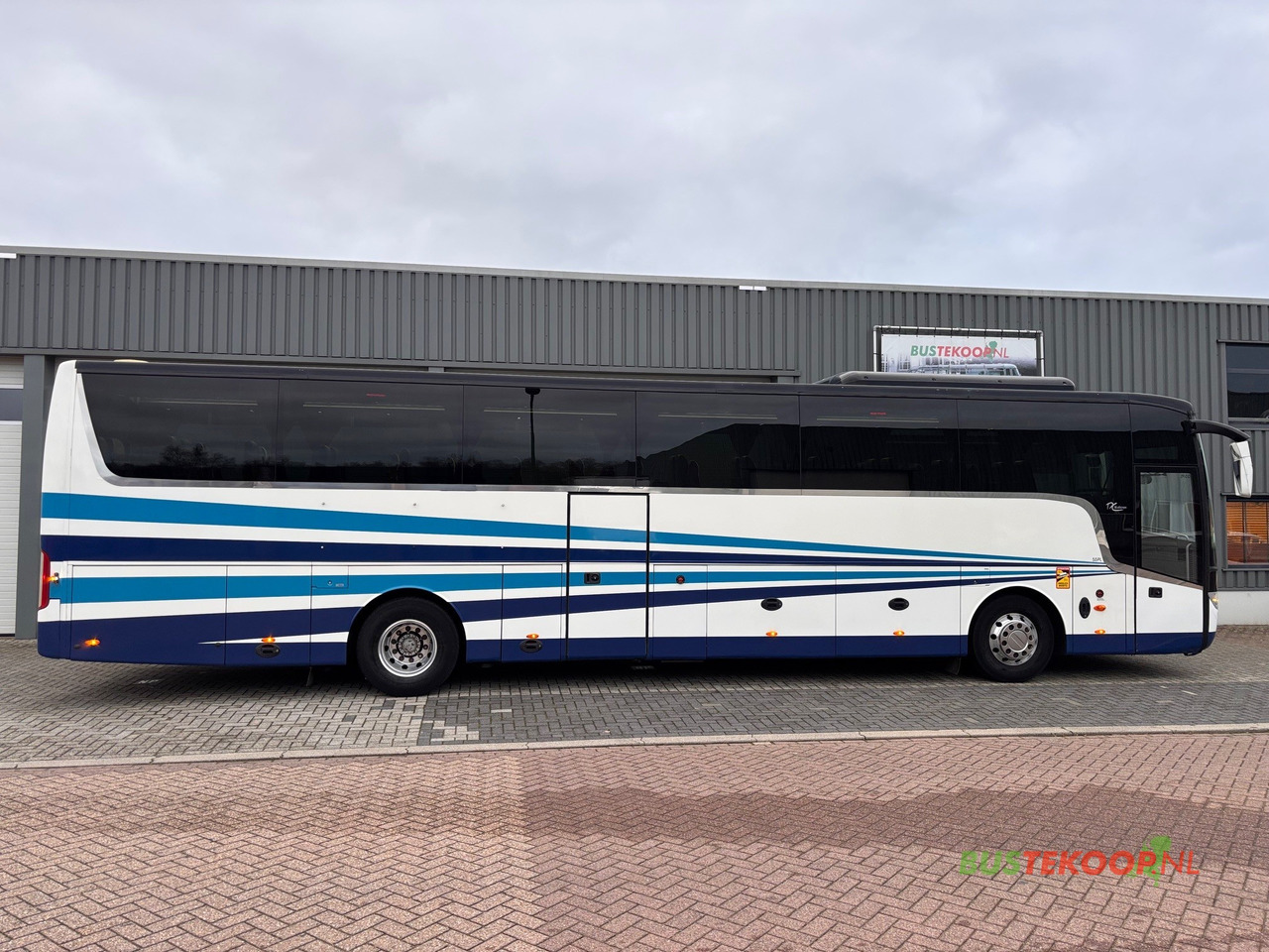 Reisebus Vanhool TX16 Alicron: das Bild 7 Reisebus Vanhool TX16 Alicron: das Bild 7