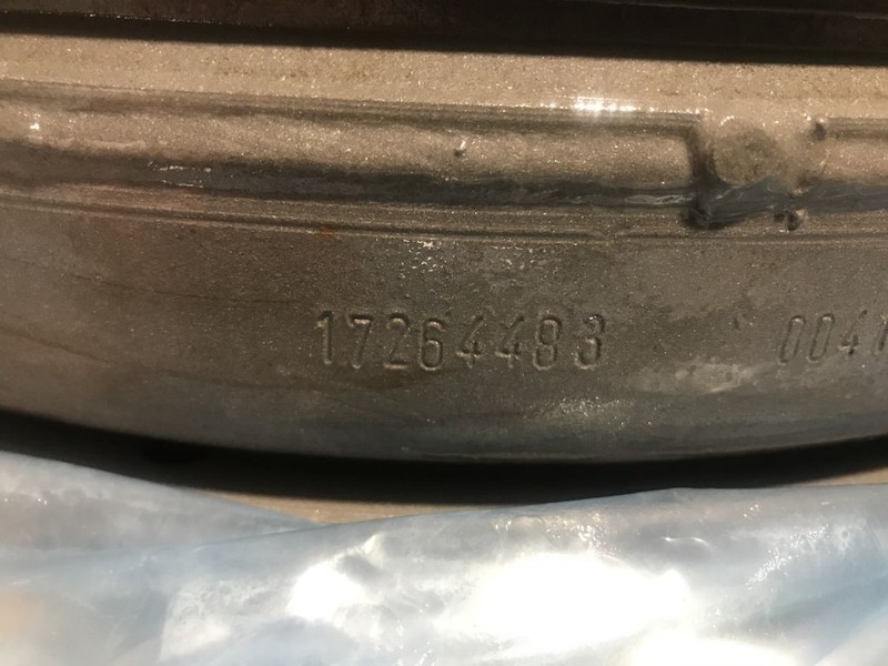 Volvo 11038455 17264483 PT2509 PT2519 22401 22671 22418 22419 - Transmission für Knickgelenkter Dumper: das Bild 2 Volvo 11038455 17264483 PT2509 PT2519 22401 22671 22418 22419 - Transmission für Knickgelenkter Dumper: das Bild 2