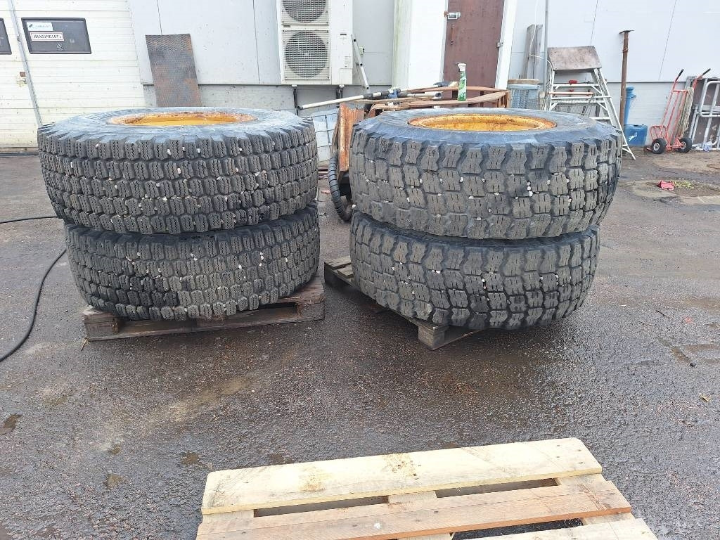 Michelin 17.5R-25 Renkaat 4kpl - Reifen für Baumaschine: das Bild 4 Michelin 17.5R-25 Renkaat 4kpl - Reifen für Baumaschine: das Bild 4
