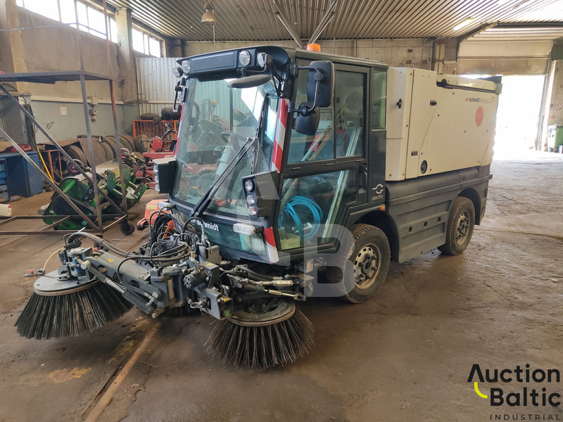 AEBI SCHMIDT Aebi Schmitd eSwingo 200+ - Kehrmaschine: das Bild 2 AEBI SCHMIDT Aebi Schmitd eSwingo 200+ - Kehrmaschine: das Bild 2