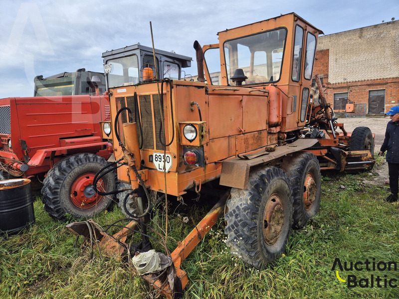 BGP-180 - Grader: das Bild 4 BGP-180 - Grader: das Bild 4