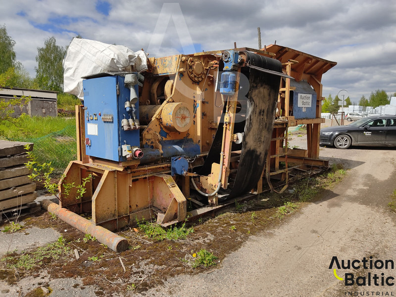 BMD RA700/4 - Technik für Bodenbearbeitung: das Bild 4 BMD RA700/4 - Technik für Bodenbearbeitung: das Bild 4