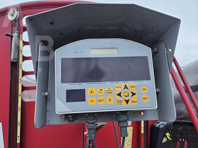 BVL V-MIX 10N-1S - Fütterungstechnik: das Bild 5 BVL V-MIX 10N-1S - Fütterungstechnik: das Bild 5