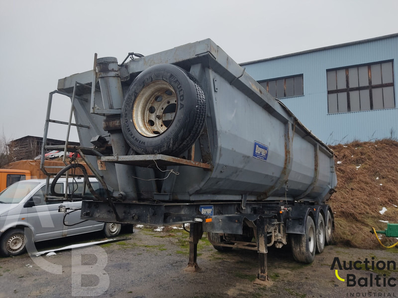 Berger N31 - Planenauflieger: das Bild 2 Berger N31 - Planenauflieger: das Bild 2