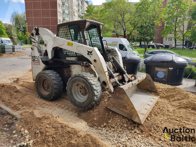 Bobcat S 250 - Kompaktlader: das Bild 2 Bobcat S 250 - Kompaktlader: das Bild 2