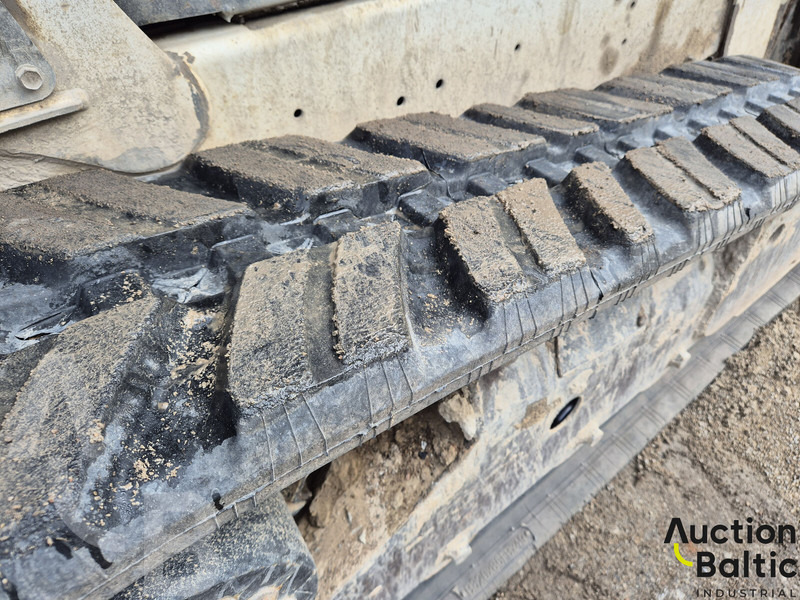 Laderaupe Bobcat T 590: das Bild 13