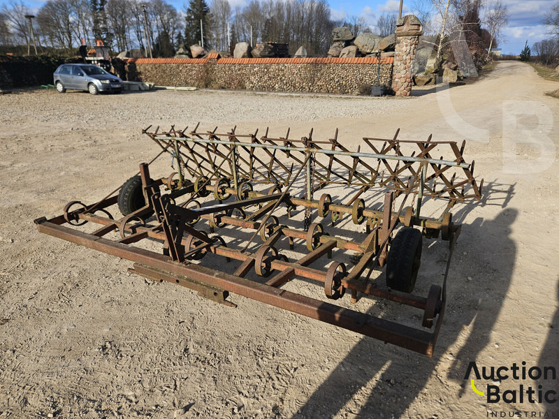 CULTIVATOR - Grubber: das Bild 2 CULTIVATOR - Grubber: das Bild 2