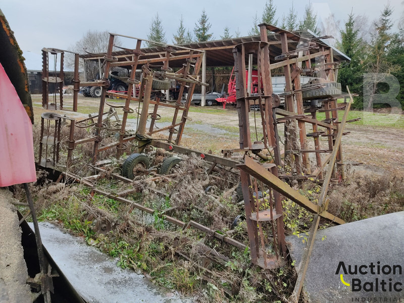 CULTIVATOR - Grubber: das Bild 4 CULTIVATOR - Grubber: das Bild 4