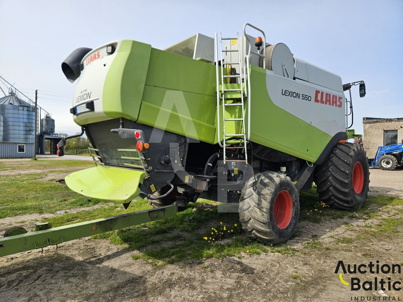 Claas Lexion 550 - Mähdrescher: das Bild 5 Claas Lexion 550 - Mähdrescher: das Bild 5