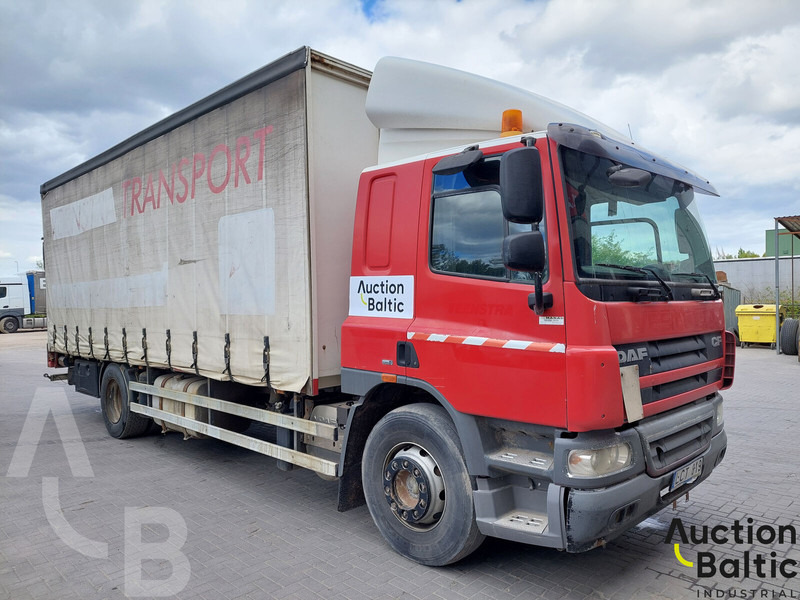 DAF FA CF75 - Plane LKW: das Bild 2 DAF FA CF75 - Plane LKW: das Bild 2