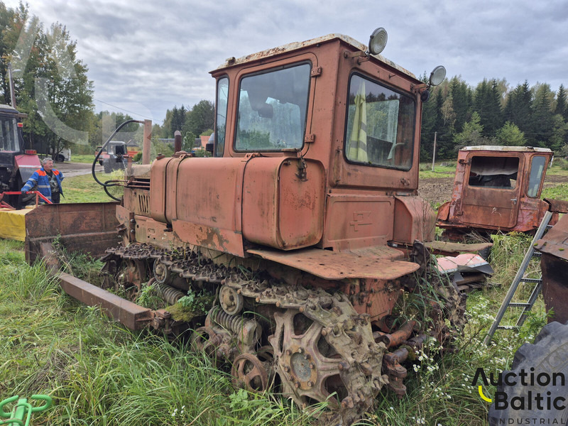DT-75 - Bulldozer: das Bild 3 DT-75 - Bulldozer: das Bild 3