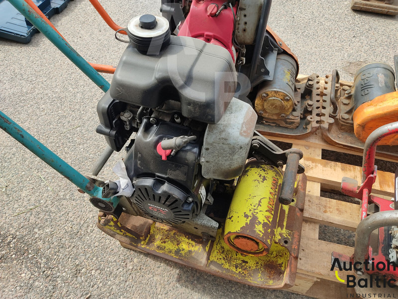 Dynapac LF45, Ammann AVP1033 & 2 Belle - Rüttelplatte: das Bild 5 Dynapac LF45, Ammann AVP1033 & 2 Belle - Rüttelplatte: das Bild 5