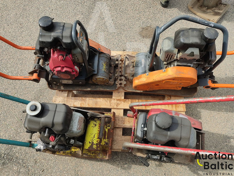 Dynapac LF45, Ammann AVP1033 & 2 Belle - Rüttelplatte: das Bild 4 Dynapac LF45, Ammann AVP1033 & 2 Belle - Rüttelplatte: das Bild 4