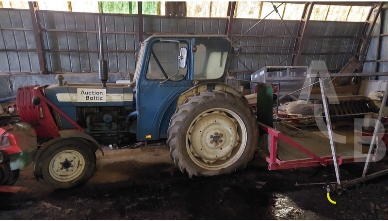 Ford - Traktor: das Bild 2 Ford - Traktor: das Bild 2