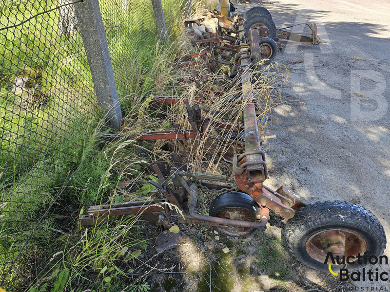 Furrow - Technik für Bodenbearbeitung: das Bild 4 Furrow - Technik für Bodenbearbeitung: das Bild 4