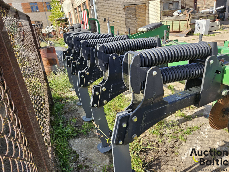 Great Plains SS 0300 - Tiefenlockerer: das Bild 4 Great Plains SS 0300 - Tiefenlockerer: das Bild 4