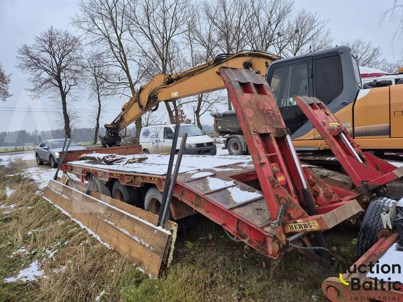 Herbst 27T - Planenauflieger: das Bild 2 Herbst 27T - Planenauflieger: das Bild 2