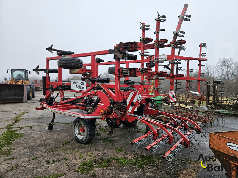 Horsch Terrano 6 FG - Grubber: das Bild 3 Horsch Terrano 6 FG - Grubber: das Bild 3