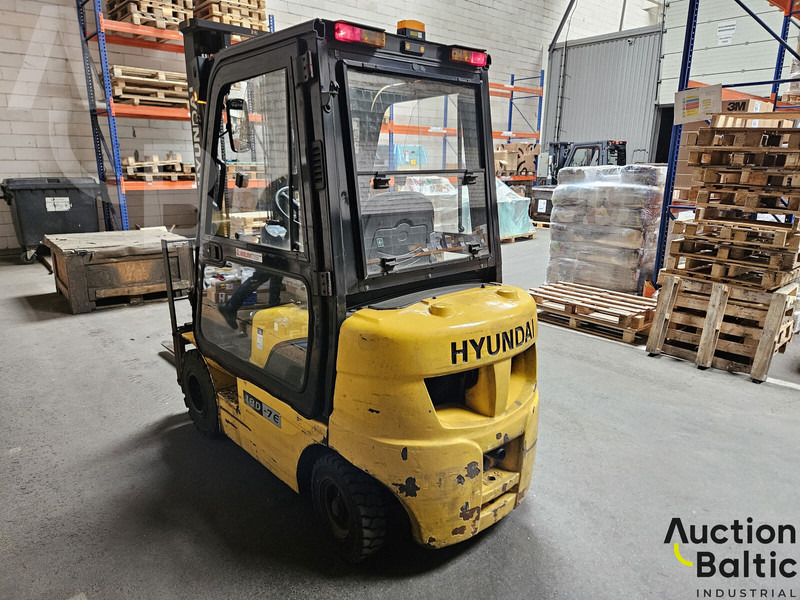Hyundai 18D-7E - Dieselstapler: das Bild 4 Hyundai 18D-7E - Dieselstapler: das Bild 4