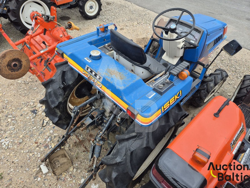 Iseki TU 200 - Traktor: das Bild 4 Iseki TU 200 - Traktor: das Bild 4