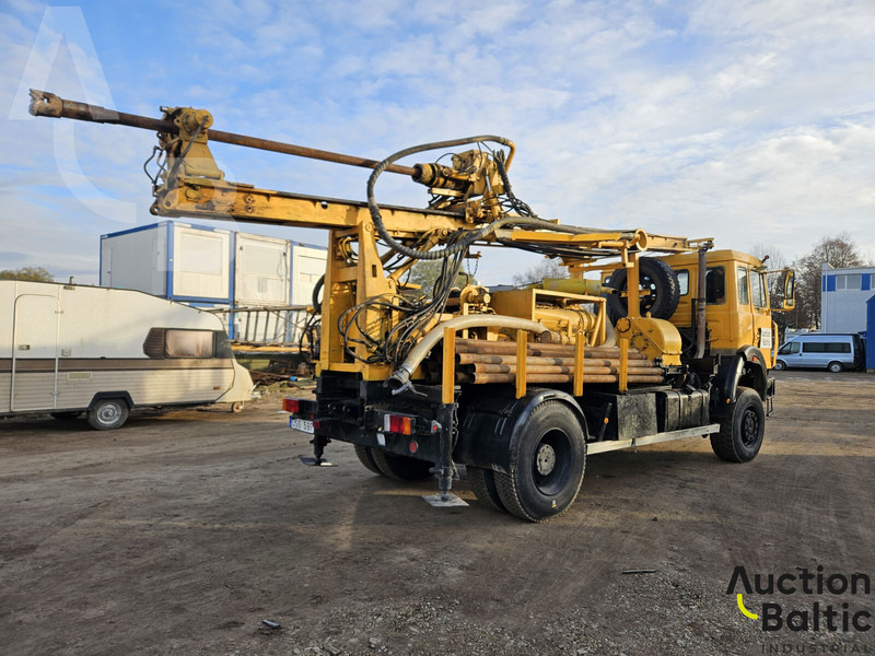 Iveco 180-25 - Bohrgerät: das Bild 5 Iveco 180-25 - Bohrgerät: das Bild 5