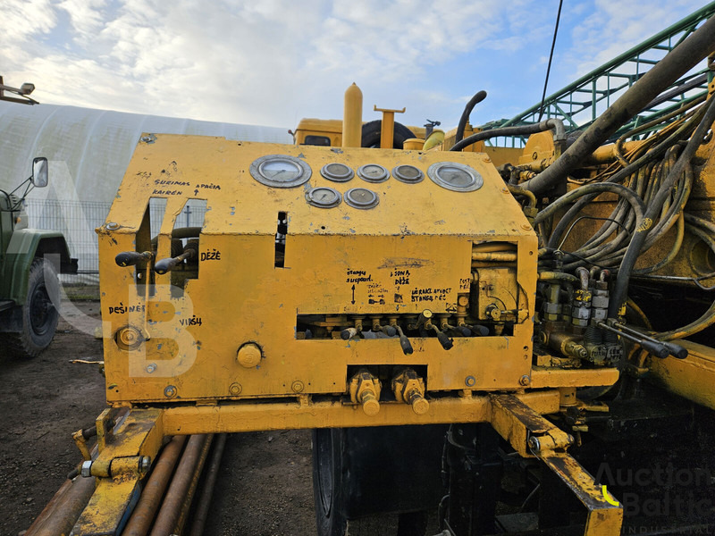 Bohrgerät Iveco 180-25: das Bild 15