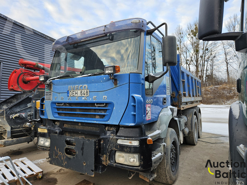 Iveco 260 E44 - Kipper: das Bild 1 Iveco 260 E44 - Kipper: das Bild 1