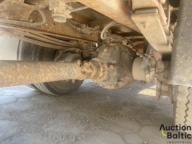 Pritsche LKW Iveco ML 120E22: das Bild 14