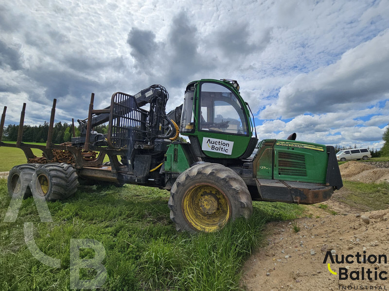 John Deere 1010 E - Rückewagen: das Bild 2 John Deere 1010 E - Rückewagen: das Bild 2