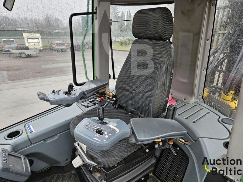 John Deere 1010 E - Rückewagen: das Bild 5 John Deere 1010 E - Rückewagen: das Bild 5