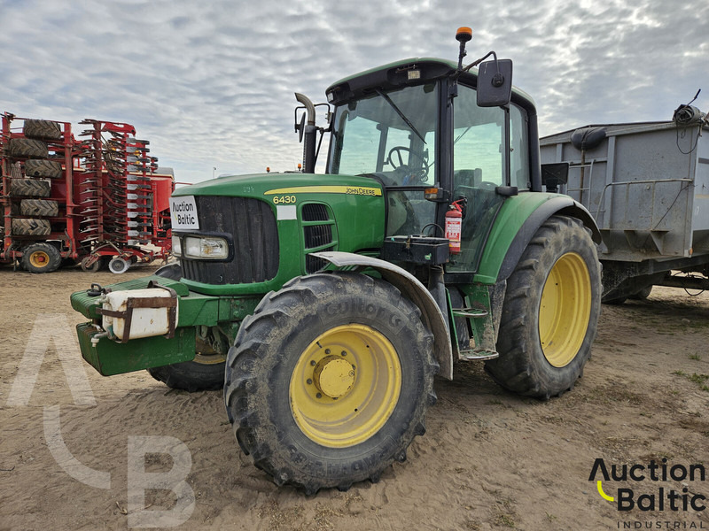 John Deere 6430 - Traktor: das Bild 2 John Deere 6430 - Traktor: das Bild 2
