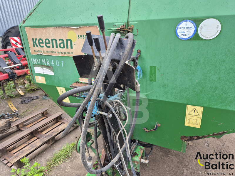 Keenan Klassik 115 - Fütterungstechnik: das Bild 5 Keenan Klassik 115 - Fütterungstechnik: das Bild 5