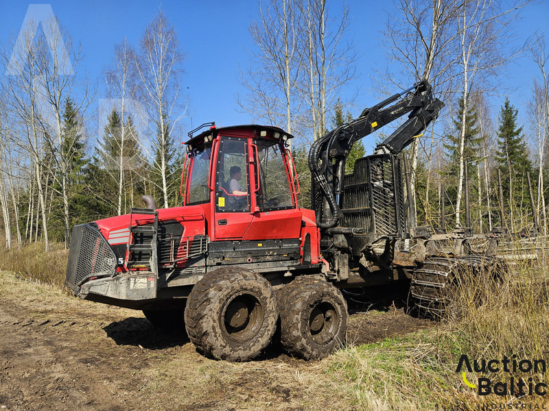 Komatsu XF 875-0 - Rückewagen: das Bild 1 Komatsu XF 875-0 - Rückewagen: das Bild 1