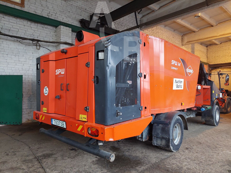 Kuhn SPW 14 Compact - Fütterungstechnik: das Bild 4 Kuhn SPW 14 Compact - Fütterungstechnik: das Bild 4