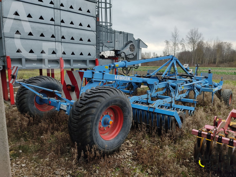 Lemken Thorit - Grubber: das Bild 4 Lemken Thorit - Grubber: das Bild 4