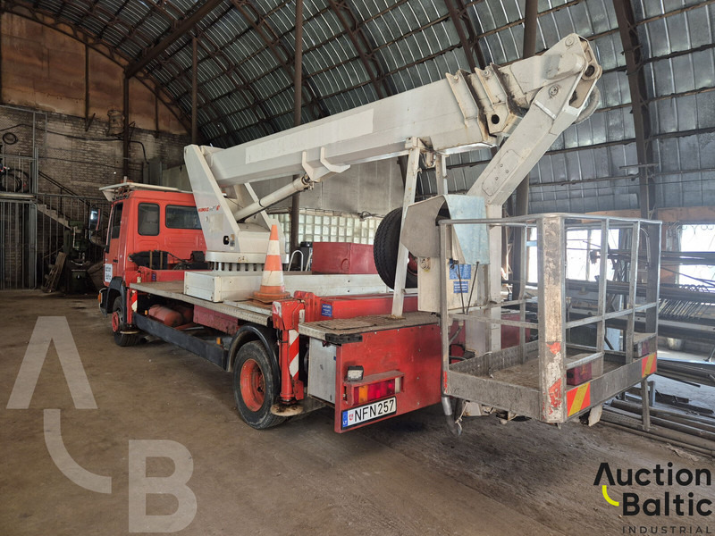MAN 8.163 - LKW mit Arbeitsbühne: das Bild 4 MAN 8.163 - LKW mit Arbeitsbühne: das Bild 4