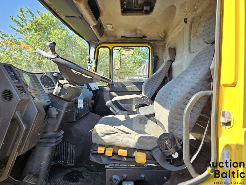 MAN M90 - LKW mit Arbeitsbühne: das Bild 5 MAN M90 - LKW mit Arbeitsbühne: das Bild 5