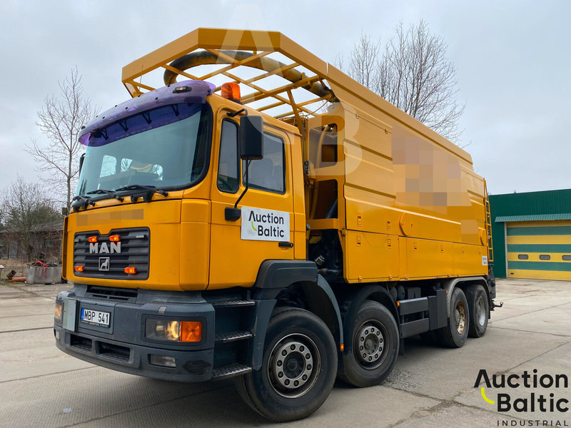 MAN T46 - Saug-/ Spülfahrzeug: das Bild 2 MAN T46 - Saug-/ Spülfahrzeug: das Bild 2