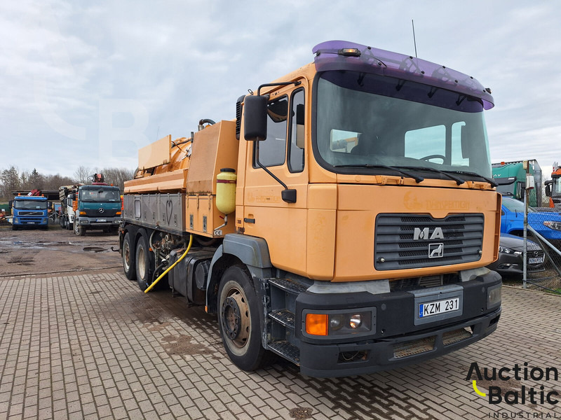 MAN TGS200 - Saug-/ Spülfahrzeug: das Bild 2 MAN TGS200 - Saug-/ Spülfahrzeug: das Bild 2