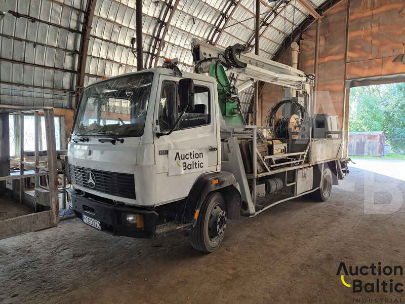 Mercedes-Benz 1114 - LKW mit Arbeitsbühne: das Bild 1 Mercedes-Benz 1114 - LKW mit Arbeitsbühne: das Bild 1