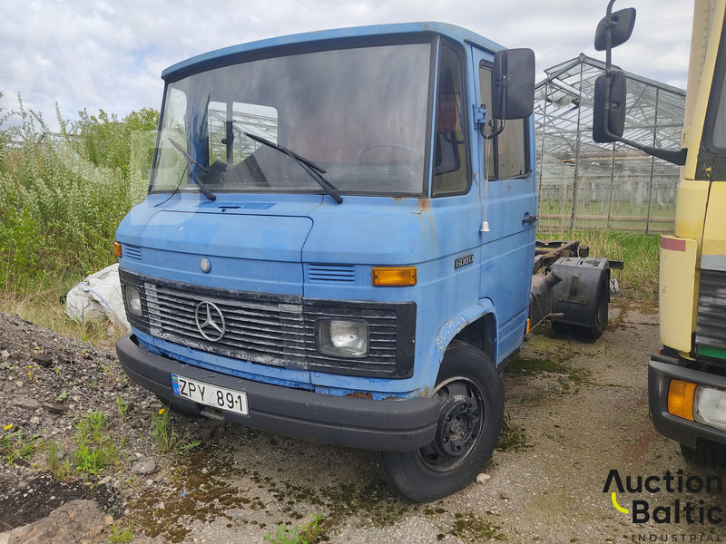 Mercedes-Benz 608 - Fahrgestell LKW: das Bild 1 Mercedes-Benz 608 - Fahrgestell LKW: das Bild 1
