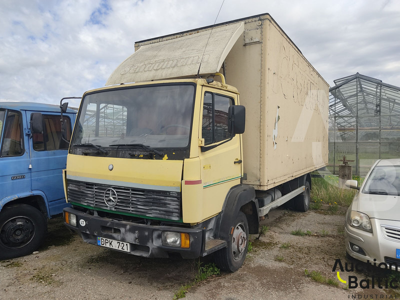 Mercedes-Benz 814 - Koffer LKW: das Bild 1 Mercedes-Benz 814 - Koffer LKW: das Bild 1