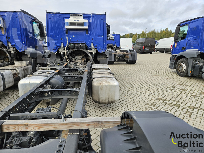 Mercedes-Benz Actros 1843 - Fahrgestell LKW: das Bild 5 Mercedes-Benz Actros 1843 - Fahrgestell LKW: das Bild 5
