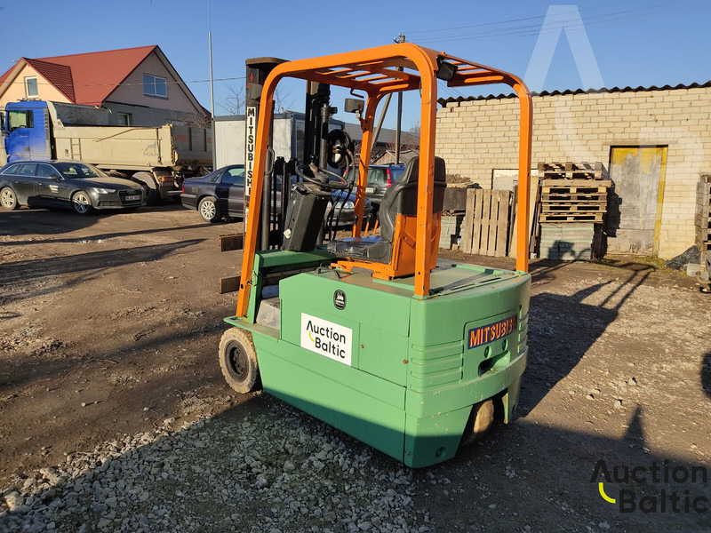 Mitsubishi FBS-18/48 - Elektrostapler: das Bild 5 Mitsubishi FBS-18/48 - Elektrostapler: das Bild 5